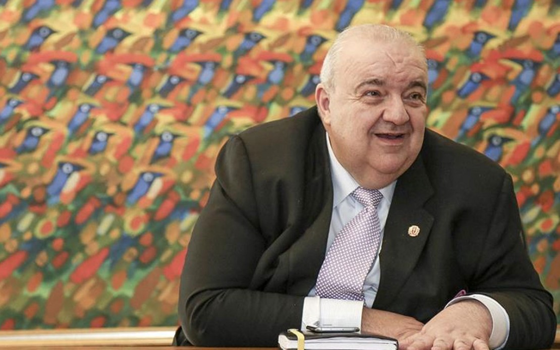 Eleitora vota Greca pela paixão dele pela cidade