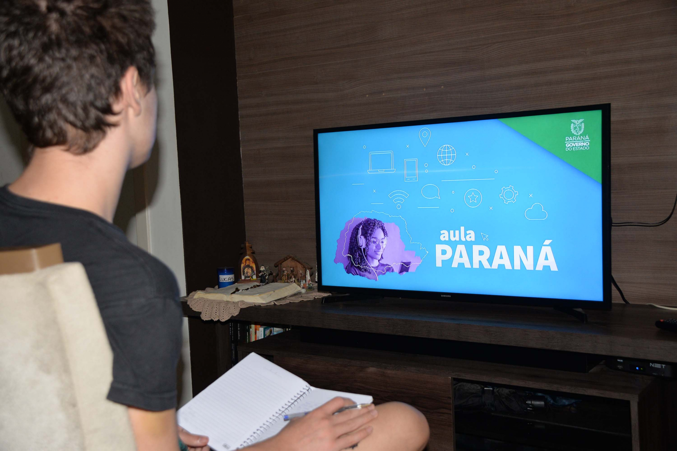 Escolas públicas de Curitiba ganham 6 mil alunos na pandemia