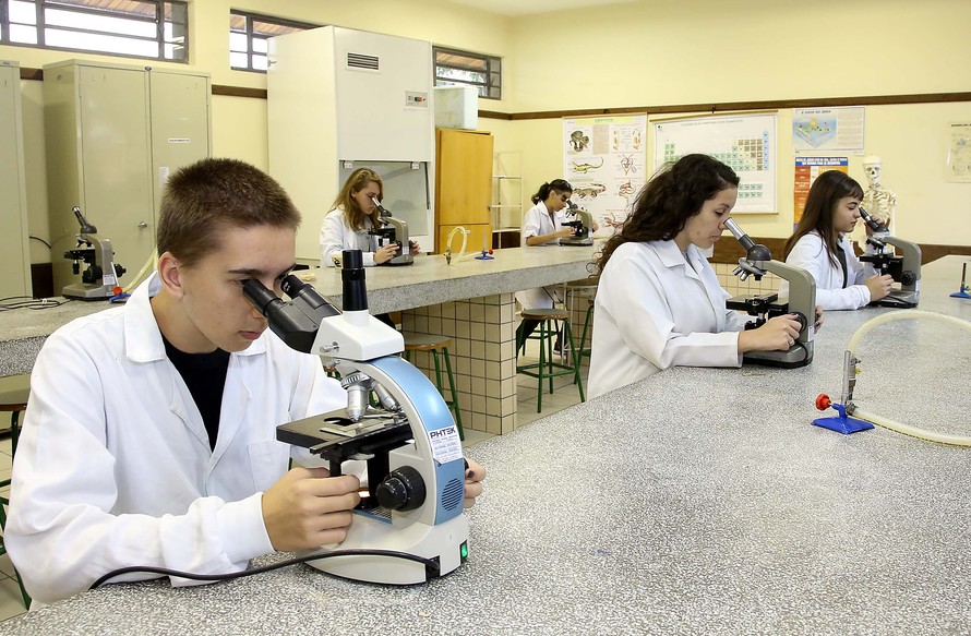 Inscreva-se para cursos técnicos do Ensino Médio