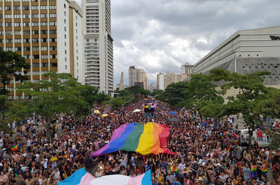 Todo o apoio que pessoas LGBT recebem no estado vem de movimentos sociais organizados (Foto: Liga Brasileira de Lésbicas do Paraná)