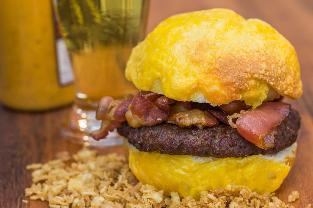 Pão com bolinho para provar em Curitiba
