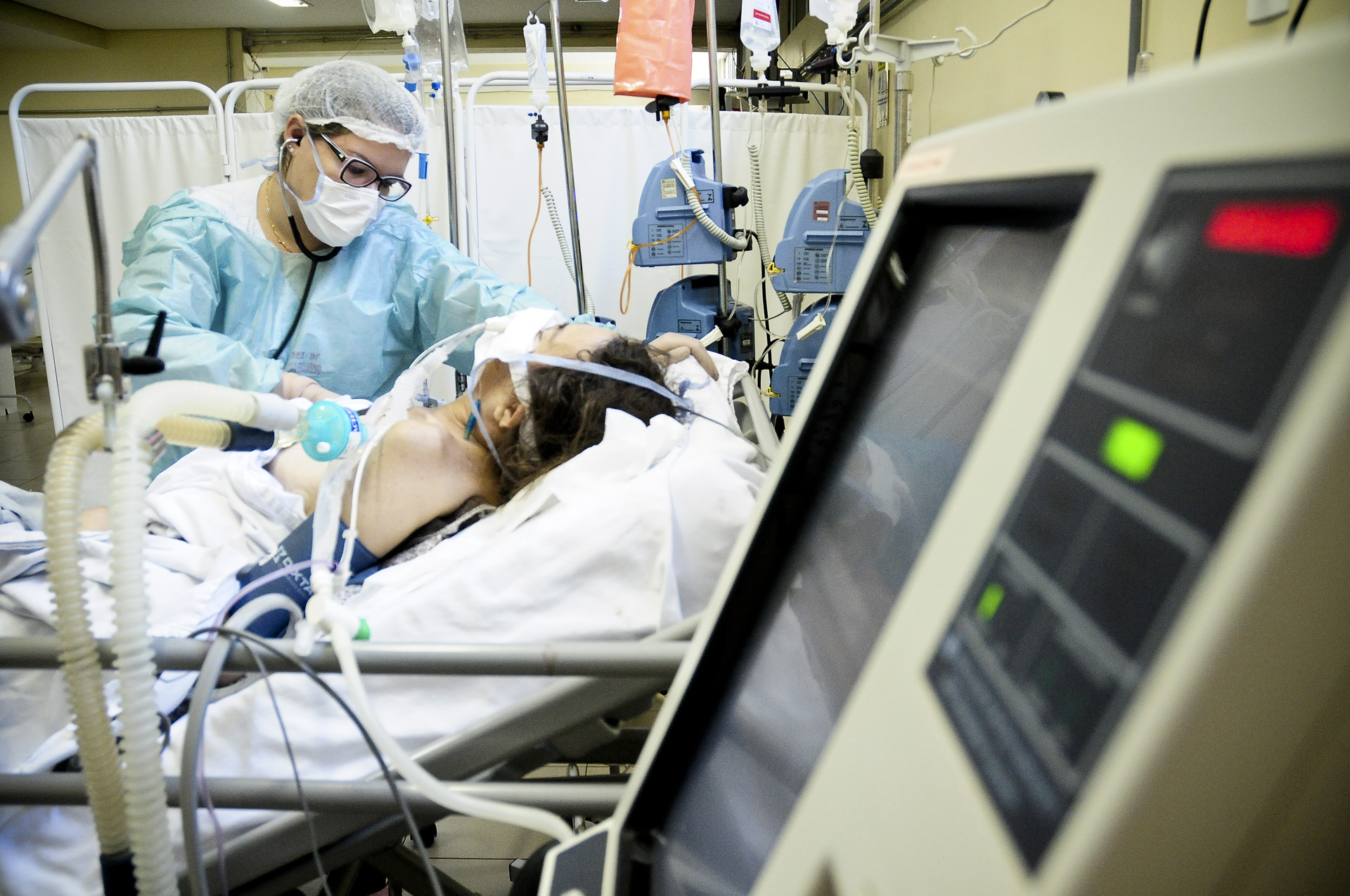 Na primeira onda Covid-19, 98 pessoas morreram em UPAs com suspeita da doença