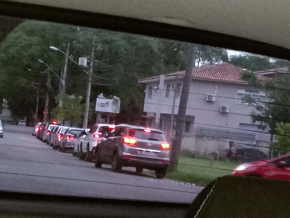 Unimed faz 550 exames por dia de Covid em drive-thru