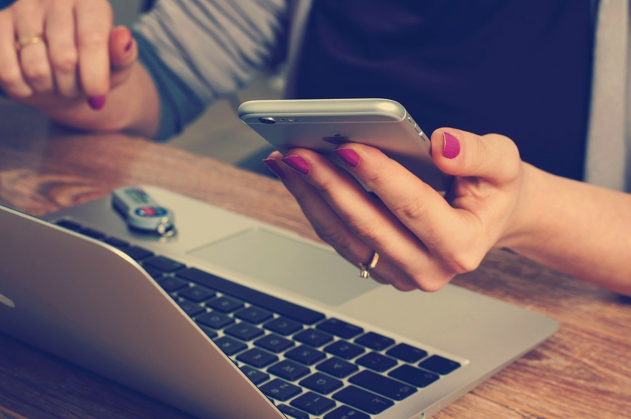 Código 0303 para identificar telemarketing passa a valer em telefonia móvel