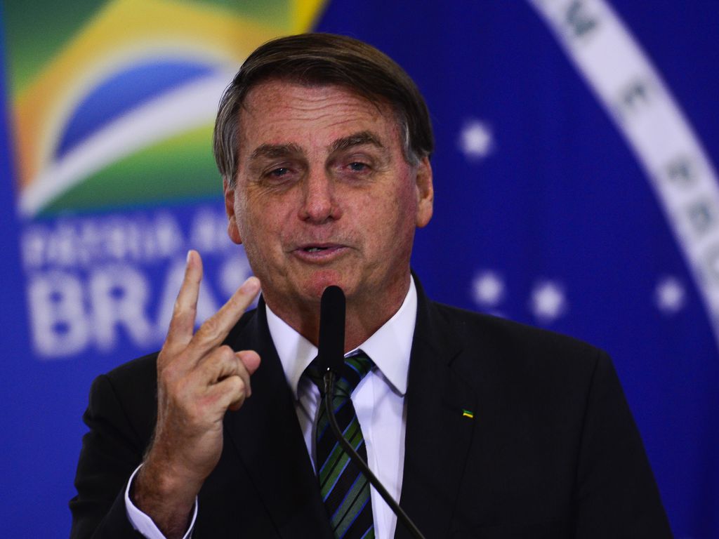 Bolsonaro receberá medalha do Mérito Indigenista