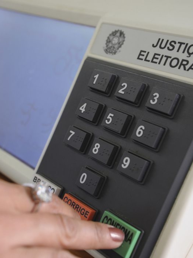 Eleitorado brasileiro no exterior cresce 24% e bate recorde