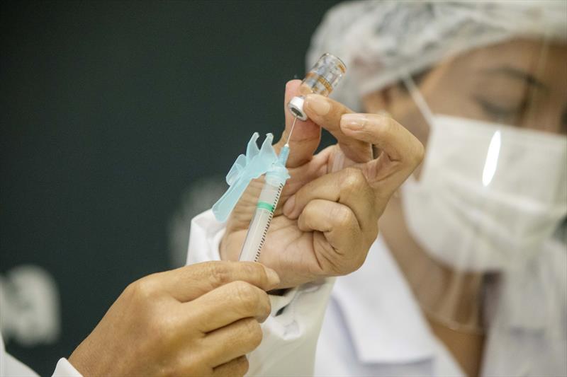 Tire as principais dúvidas sobre a vacinação contra dengue