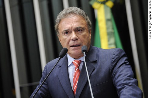 Disputa ao Senado: Alvaro Dias tem 36% e Sergio Moro tem 25%, segundo Ipec