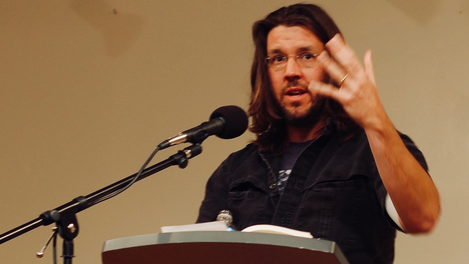 David Foster Wallace investiga o tédio no livro “O rei pálido”