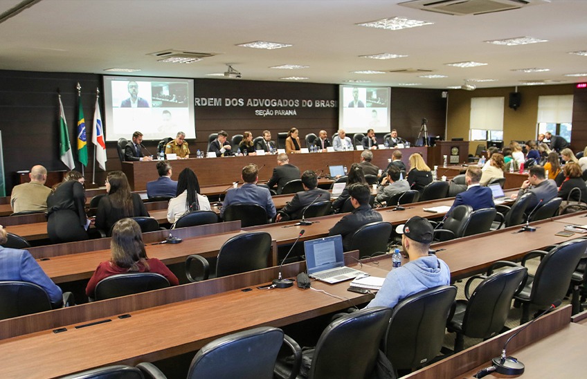 Direito desportivo não é suficiente para combater discriminação nos estádios