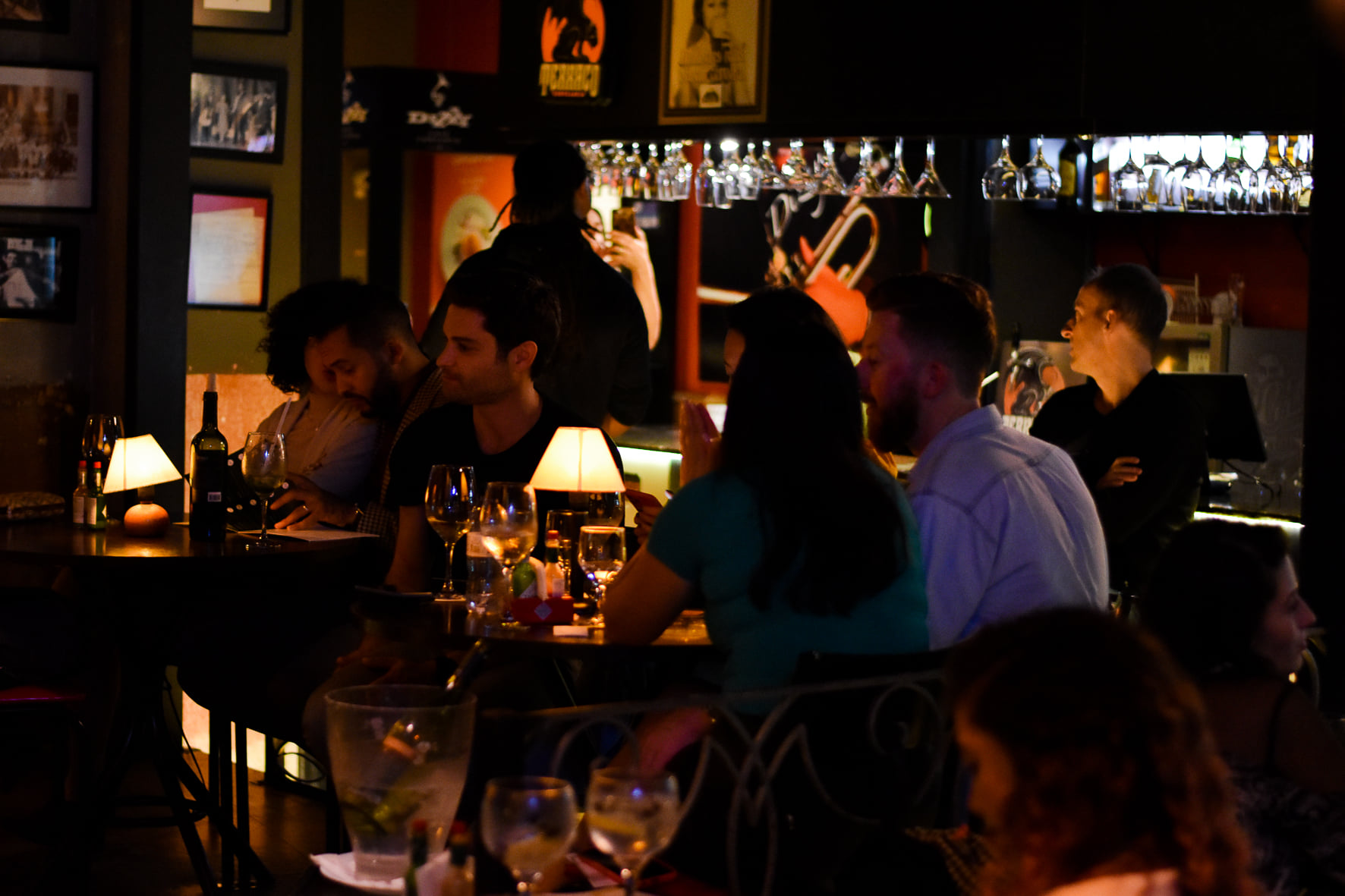Onde comer e beber bem ao som de jazz em Curitiba