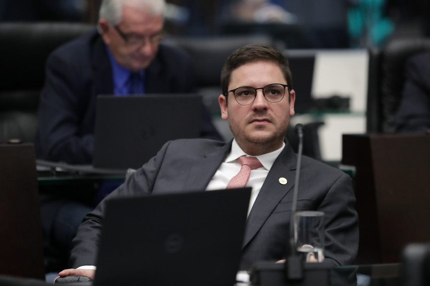 Veja quem são os deputados que podem relatar caso de Traiano