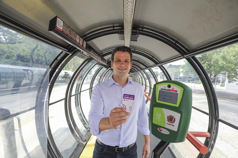 Ônibus perdeu passageiros fora do horário de pico depois de cartão Curitiba+