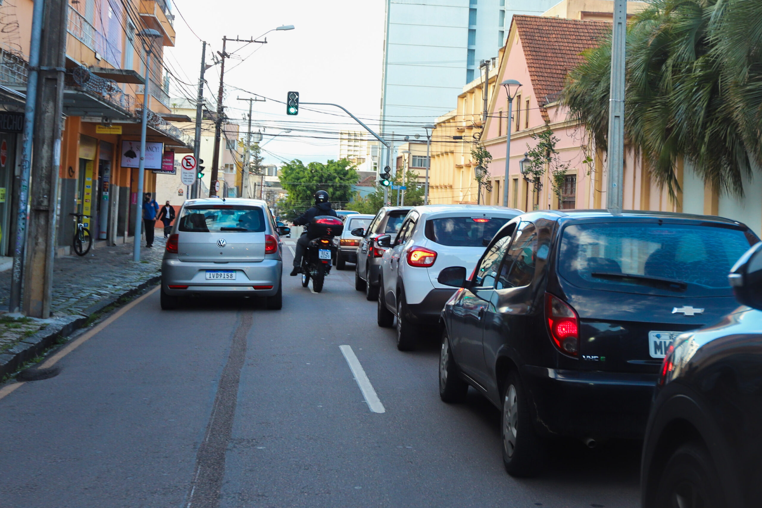 Veja quando você precisa pagar o licenciamento do seu carro no Paraná