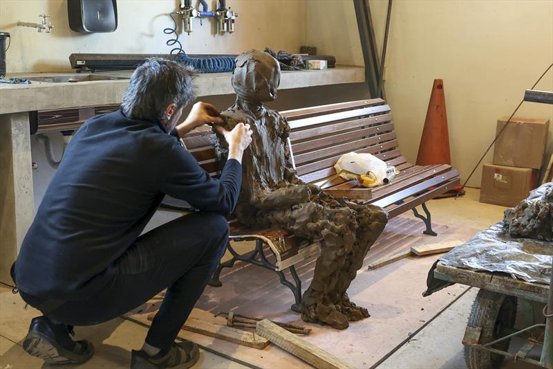 Estátua é um justo reconhecimento a Enedina Alves Marques