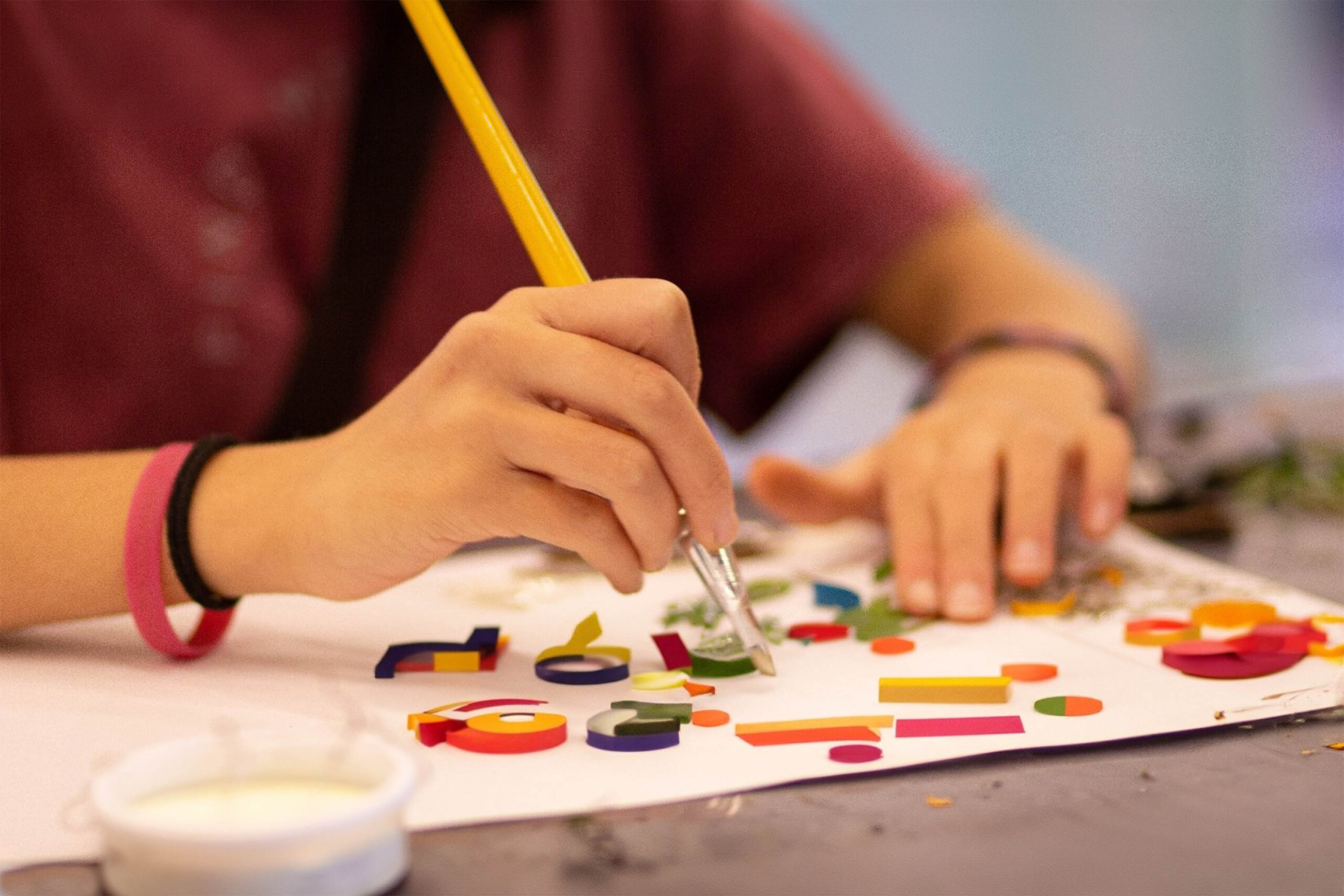 Regionais de Curitiba oferecem oficinas artísticas para todas as idades