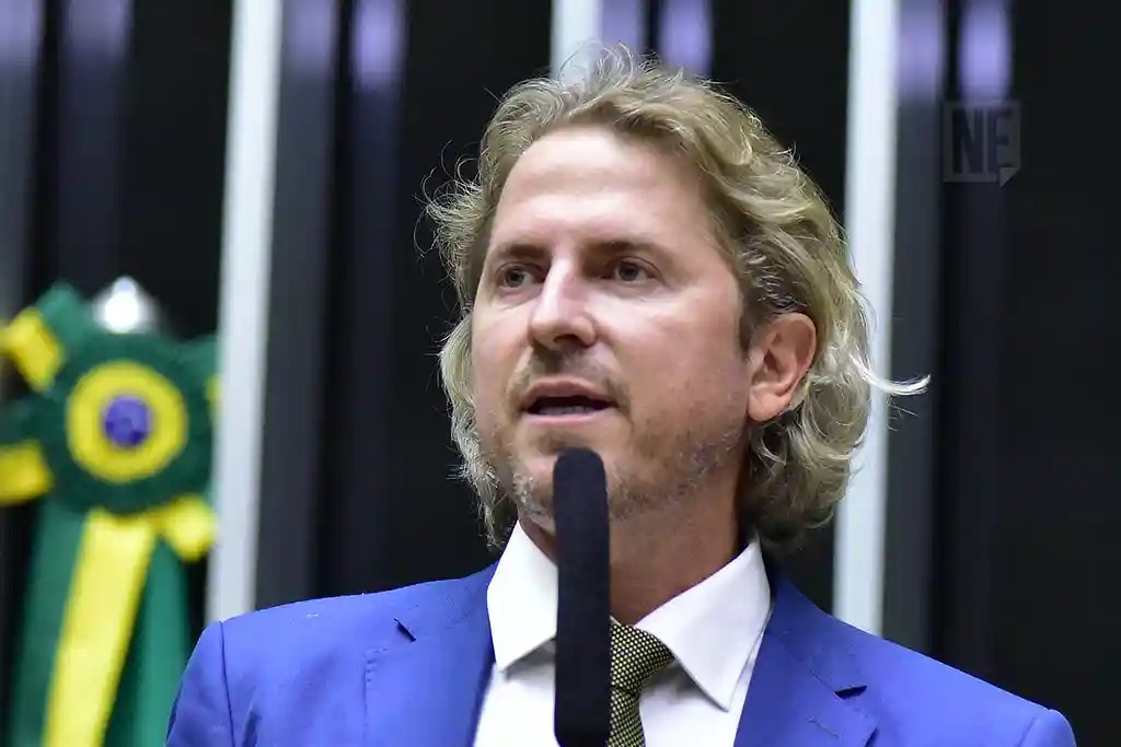 Zeca Dirceu lança candidatura à presidência do PT no Paraná