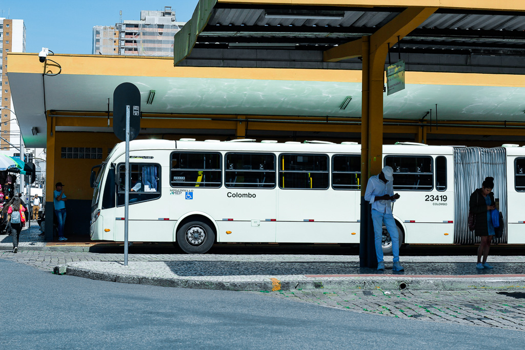 Trabalhadores que procuram emprego podem pedir passagem de ônibus gratuitas