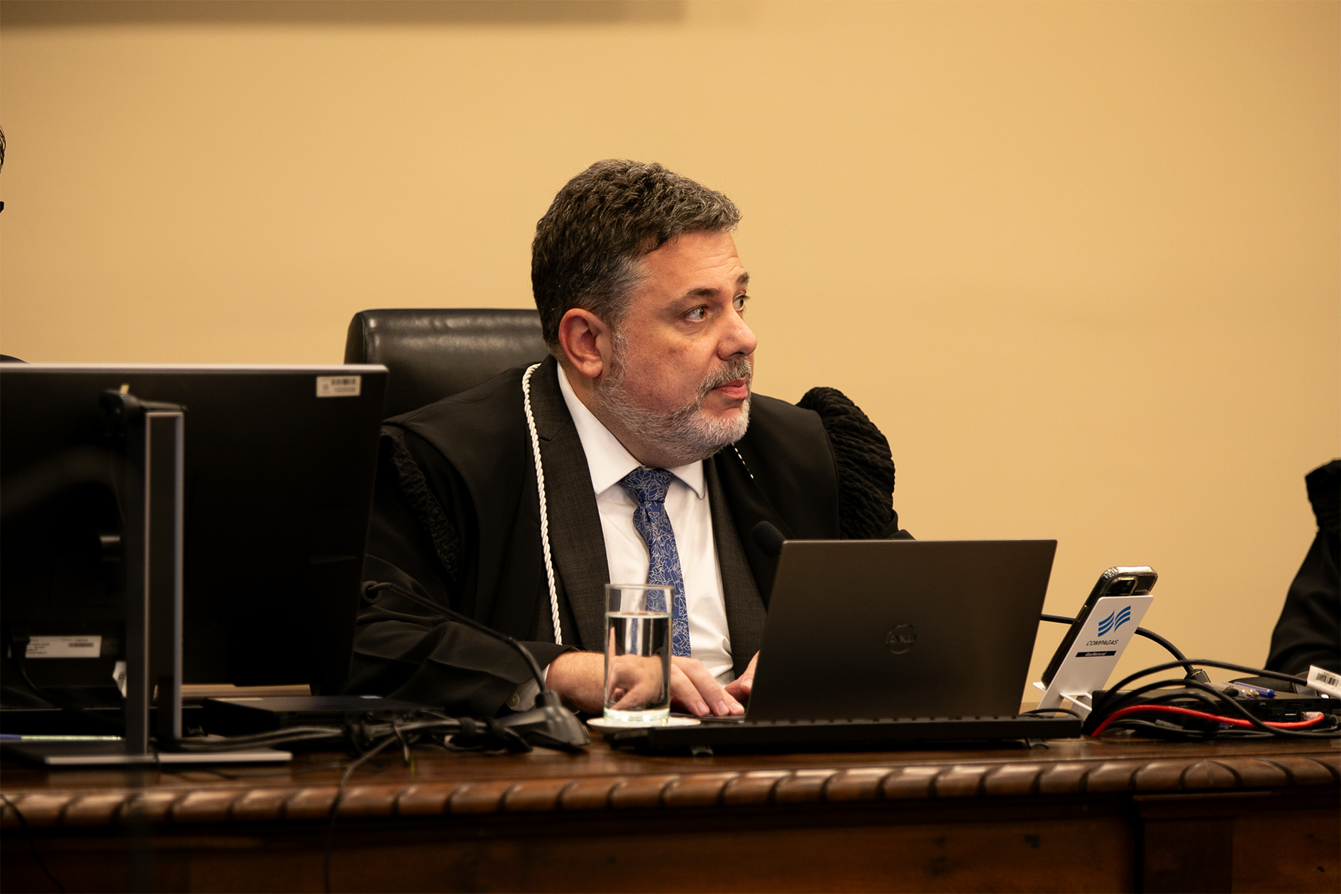 TRE absolve Moro de acusação de abuso de poder econômico