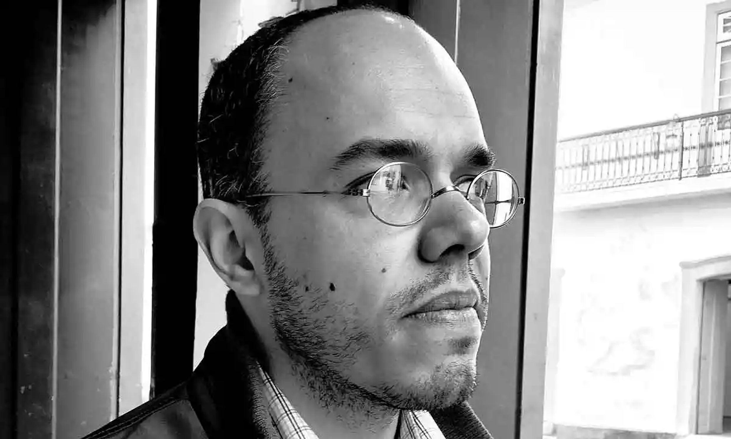 Caetano Galindo lança primeiro romance nesta quarta em Curitiba