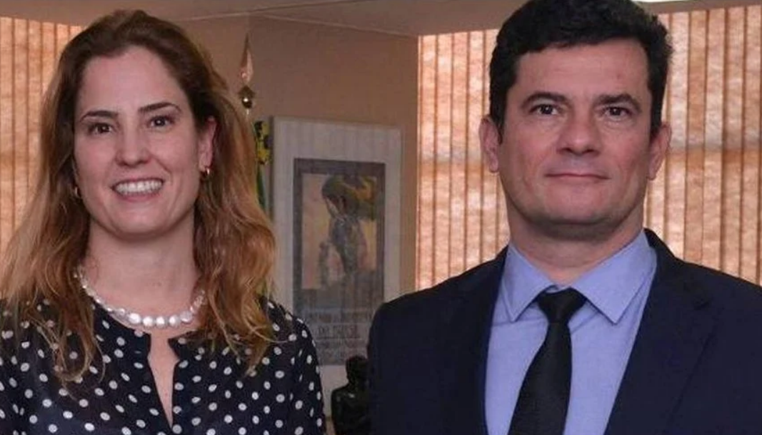 Gabriela Hardt, que substituiu Moro na Lava Jato, é afastada pelo CNJ