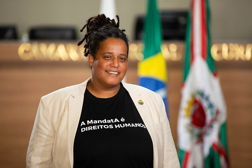 Sete vereadores da direita radical se negam a votar em Giórgia Prates por ser do PT