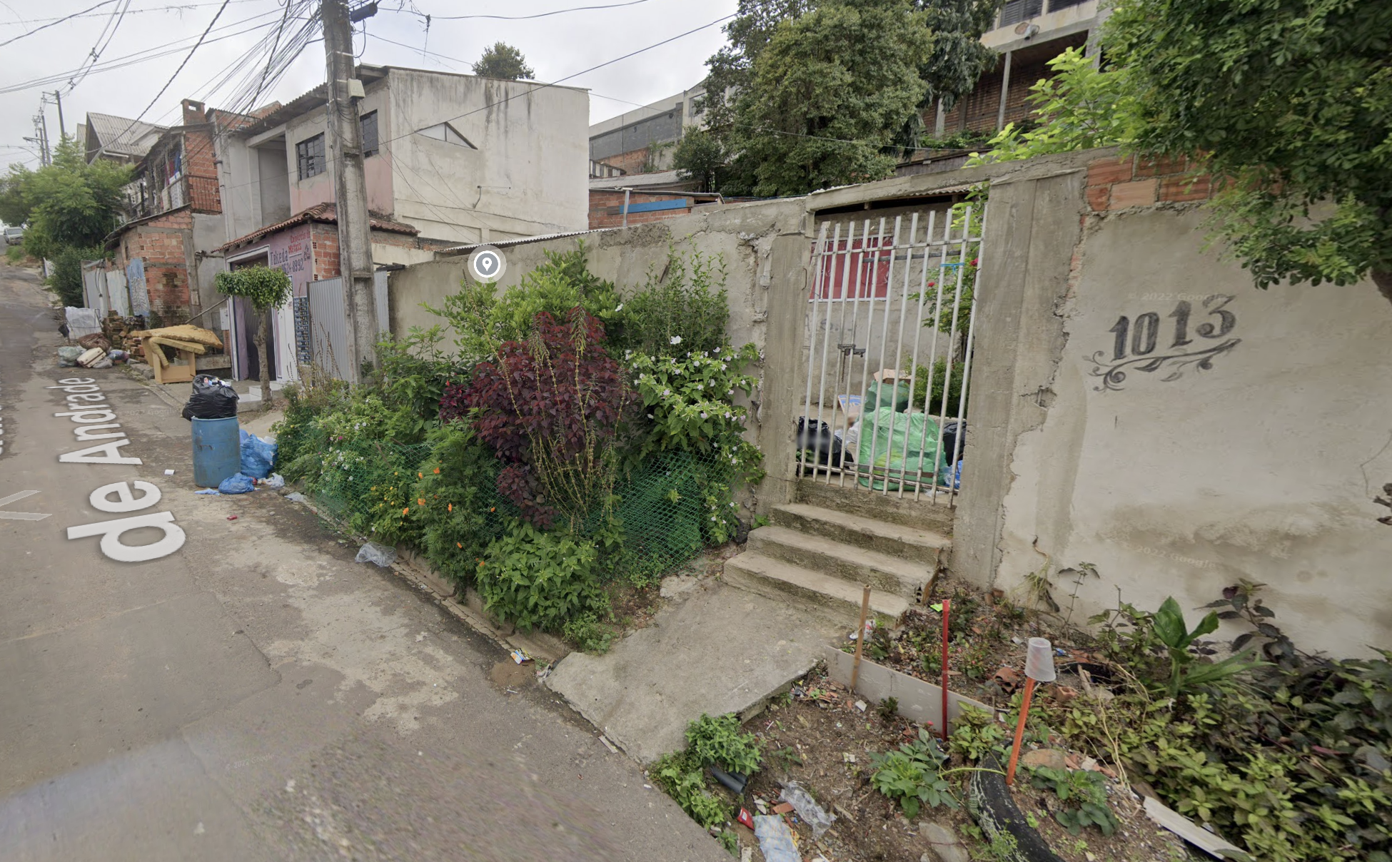 Incêndio destrói casas no Parolin