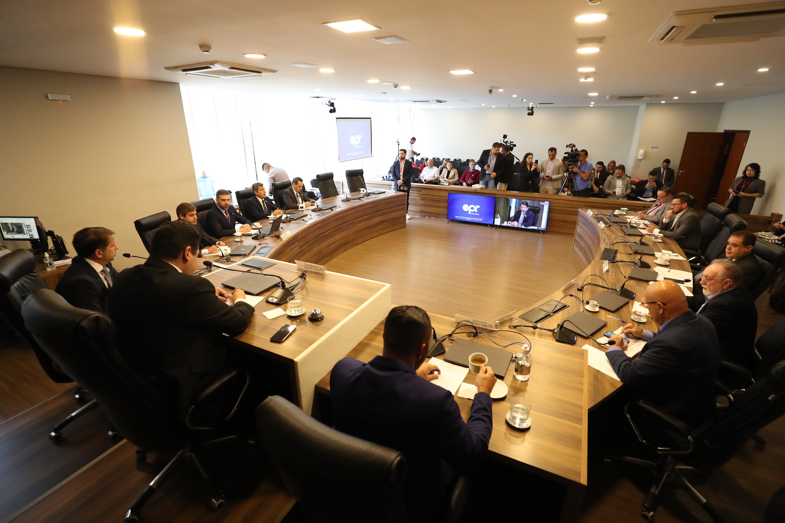 Depois do caos nas rodovias pedagiadas durante Páscoa, deputados querem contratar consultoria técnica