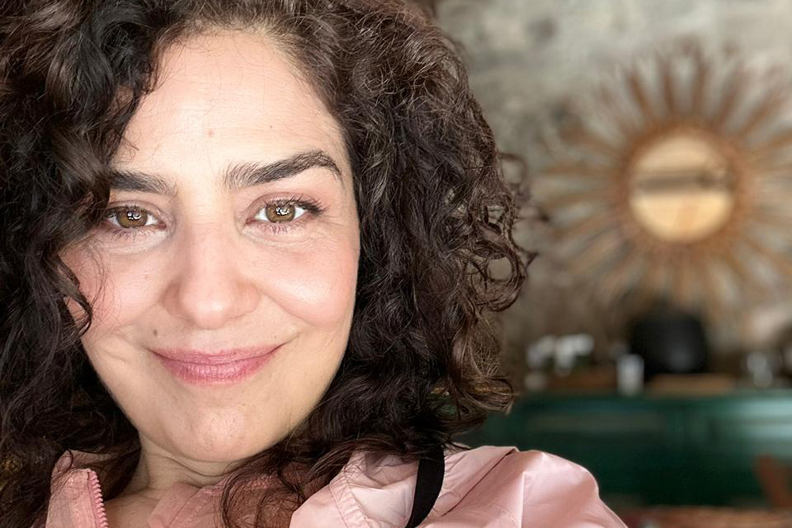 Letícia Sabatella estreia "Canta por Elas" no Wonka-Bar