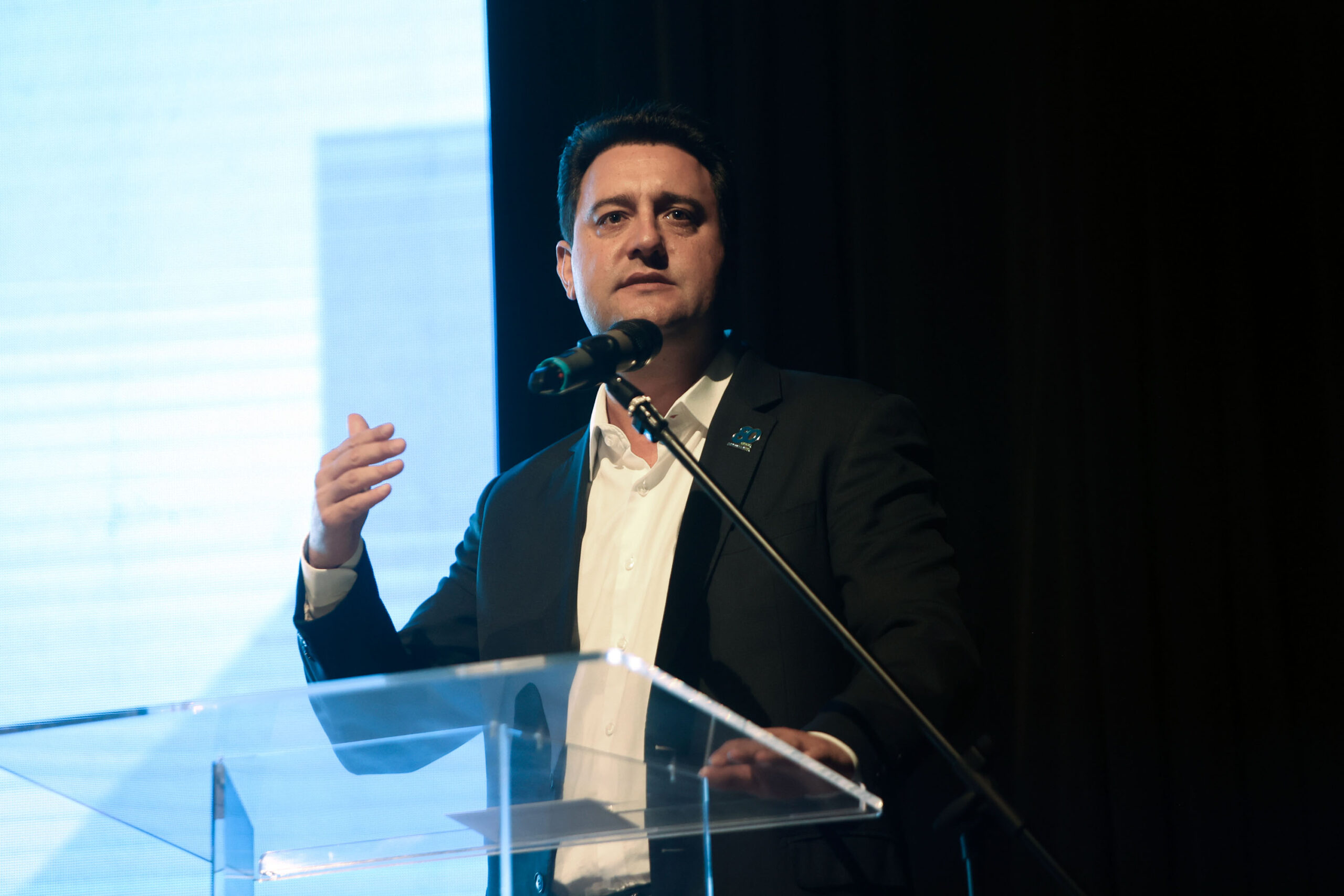 Um país que despreza professor não tem como dar certo