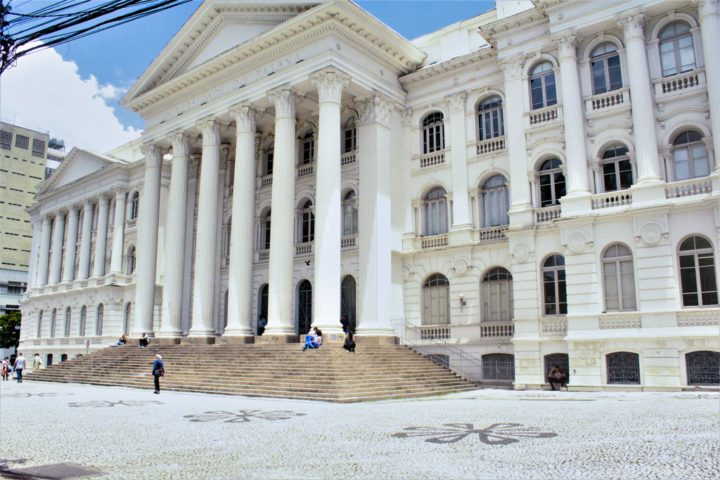 UFPR abre vagas para cinco MBAs na área de Ciências Contábeis