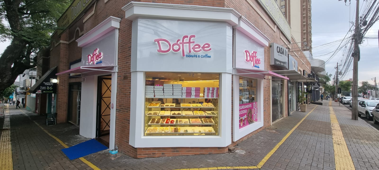 Lanchonete de donuts “abrasileirados” abre nova unidade em Curitiba