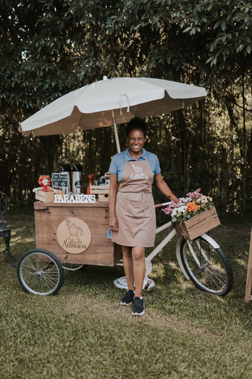 Café da Tia Anastácia terá feira de troca de livros do Plural e encontro de crocheteiros