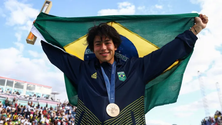 Augusto Akio, bronze em Paris, começou com manobras nas pistas de Curitiba; veja vídeos