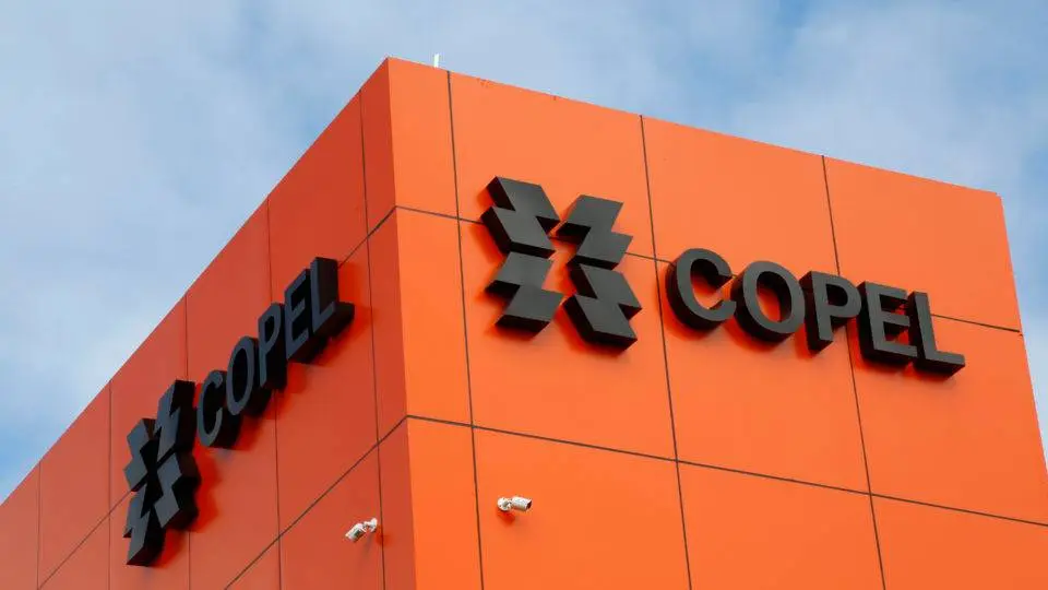 Em dia D das demissões, mais de mil trabalhadores deixam a Copel