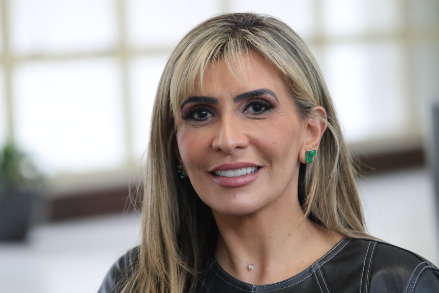 Flávia Francischini é a primeira mulher a ocupar vice-presidência da Alep