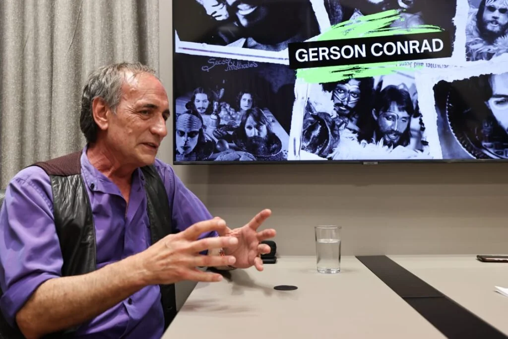 Feira Nacional Curitiba Vinil reúne amantes da música em evento com presença de Gerson Conrad, ex-Secos e Molhados