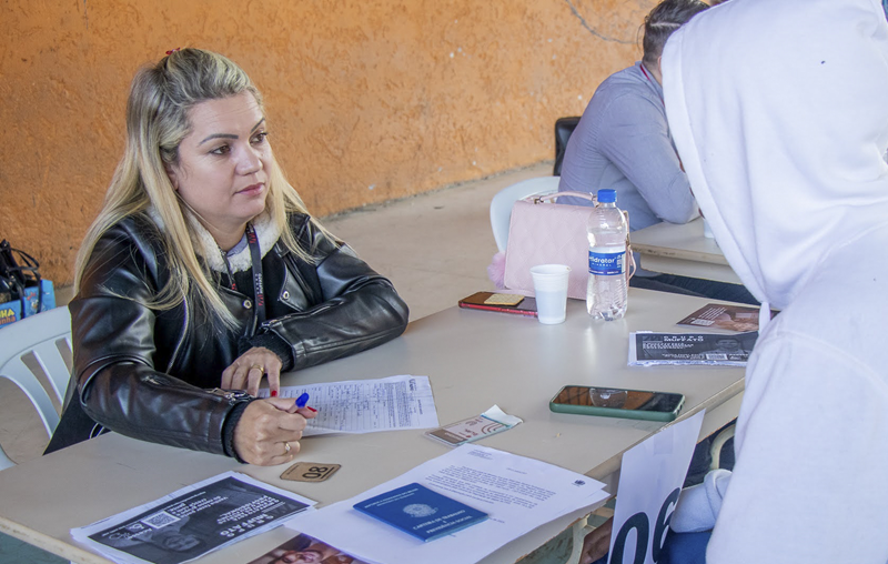 Mutirão de emprego no Novo Mundo ofertará mil vagas no sábado (09)