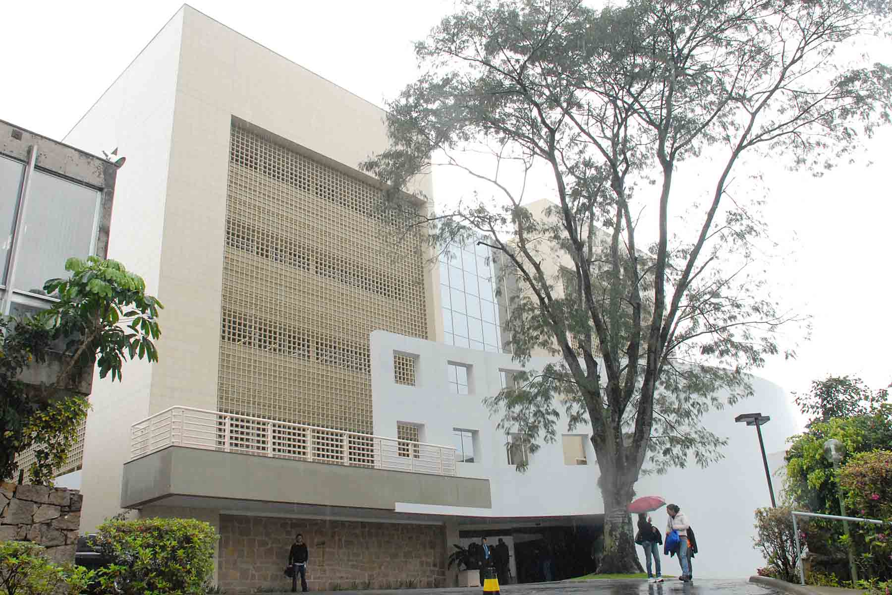 Dados de empresas, saúde e segurança: veja os riscos da privatização da Celepar