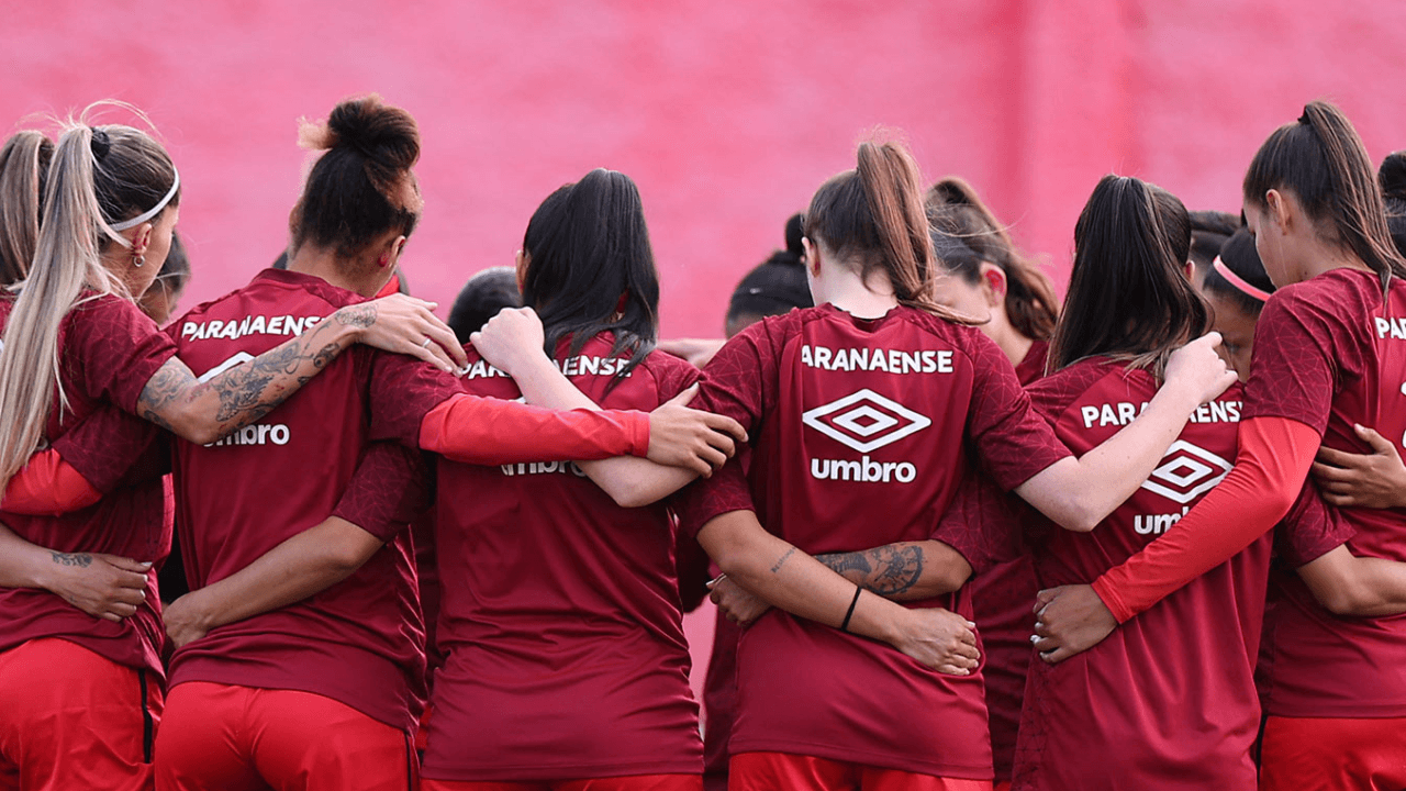 Rebaixado, Athletico decide encerrar time feminino de futebol