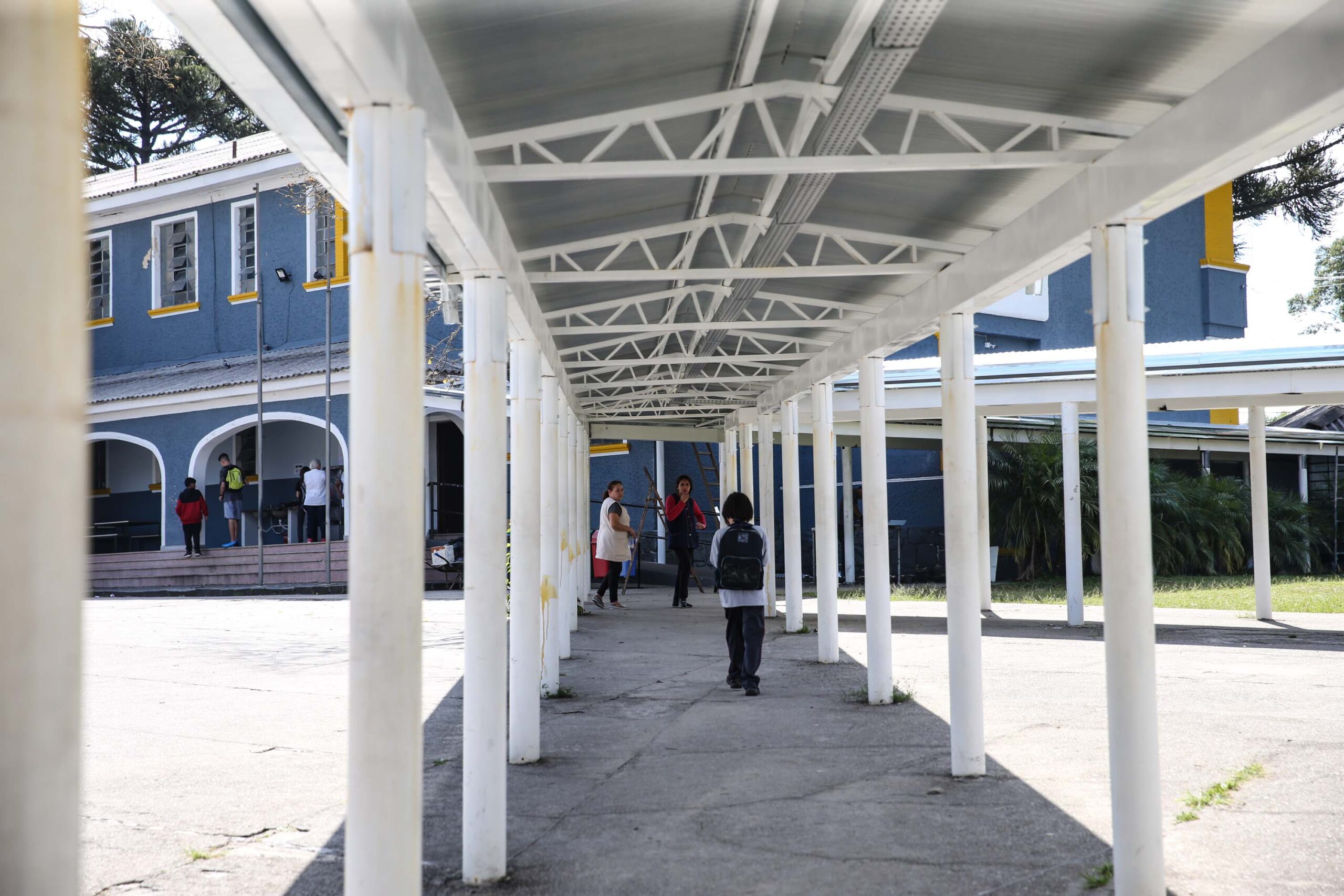 Empresa anunciou vagas para escolas terceirizadas antes de homologação do resultado