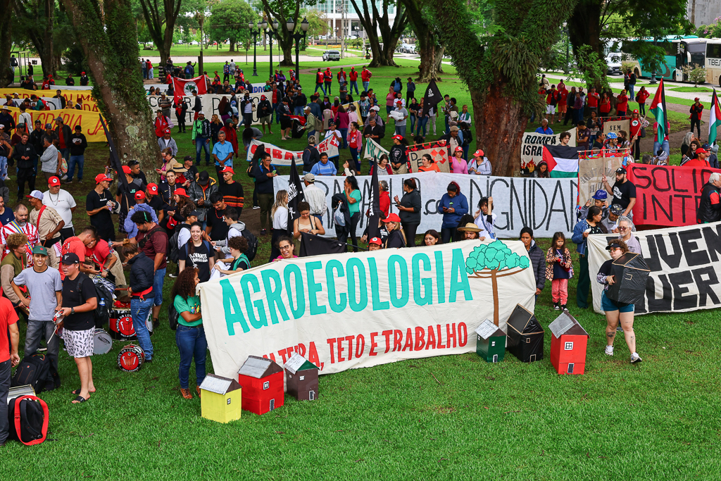Campo e cidade se unem em marcha na Jornada de Agroecologia