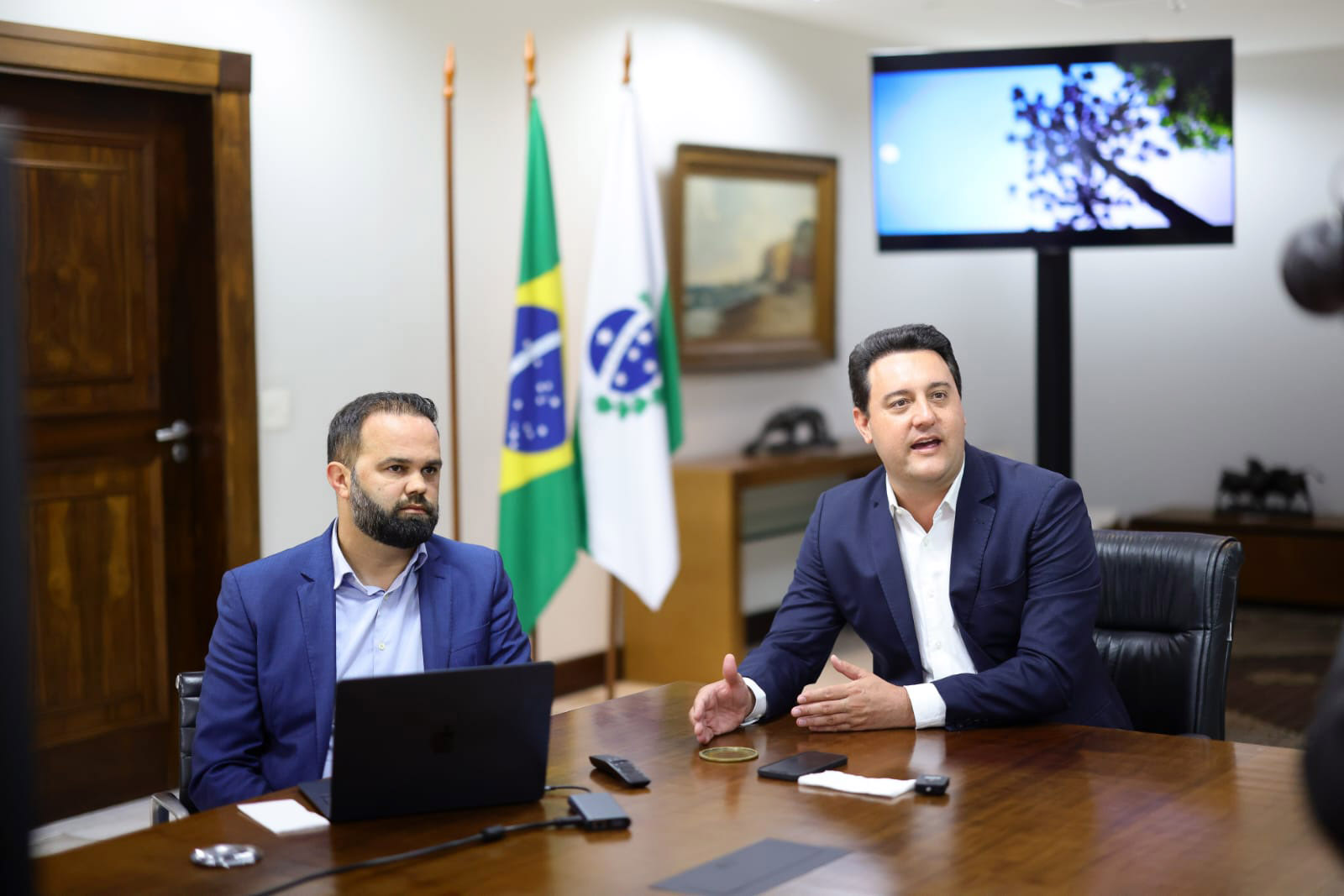 Ratinho vai terceirizar 70 colégios que não aprovaram o Parceiro da Escola; custo será de R$ 1 bilhão