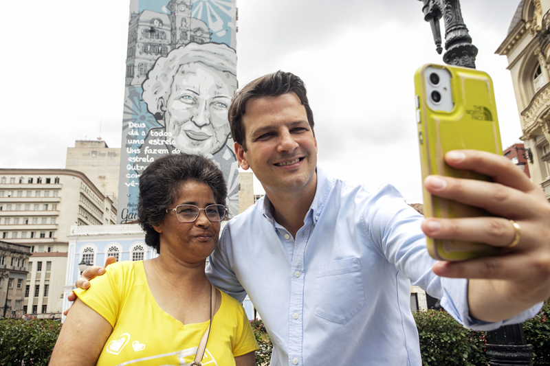 Eduardo Pimentel quer usar a imagem do seu filho sem pagar nada