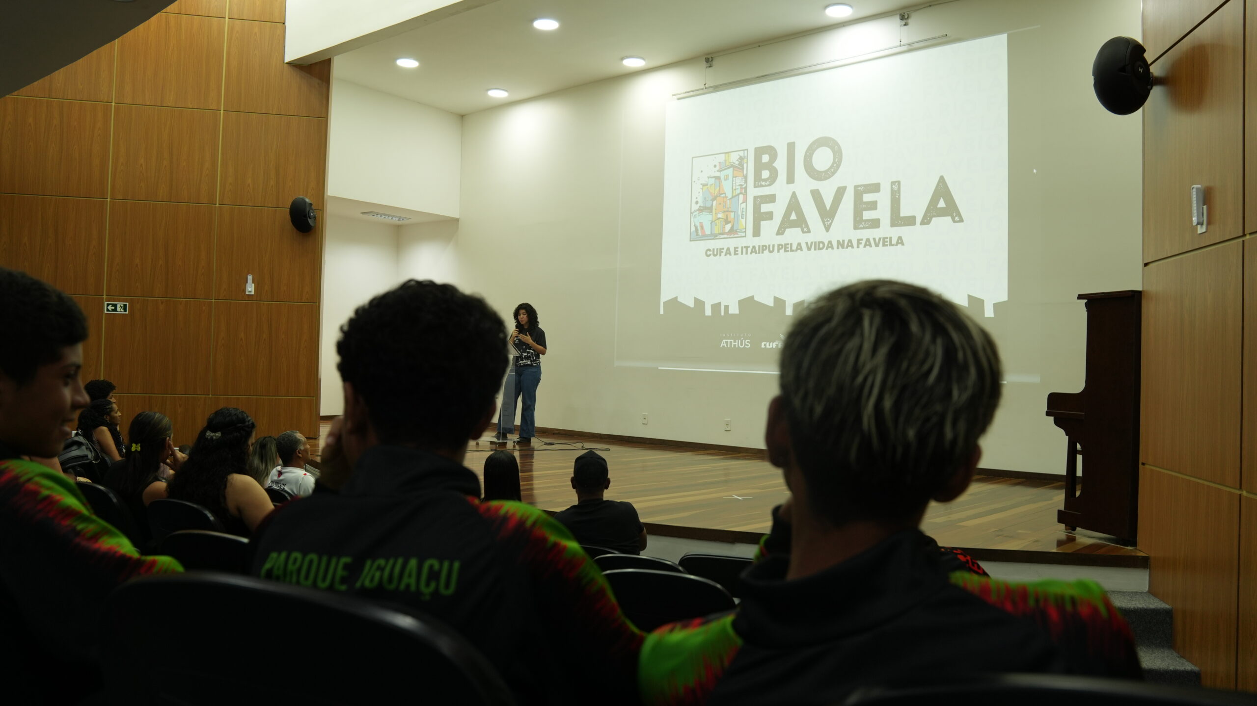 Jovens moradores de periferia de Curitiba podem fazer curso gratuito da CUFA
