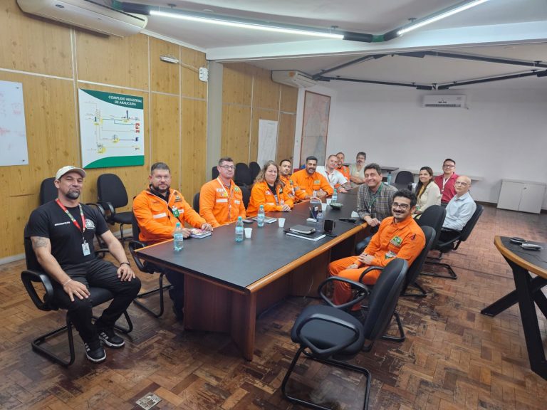 Reunião entre sindicato e diretoria da Fafen trata de melhorias para trabalhadores que estão na operação